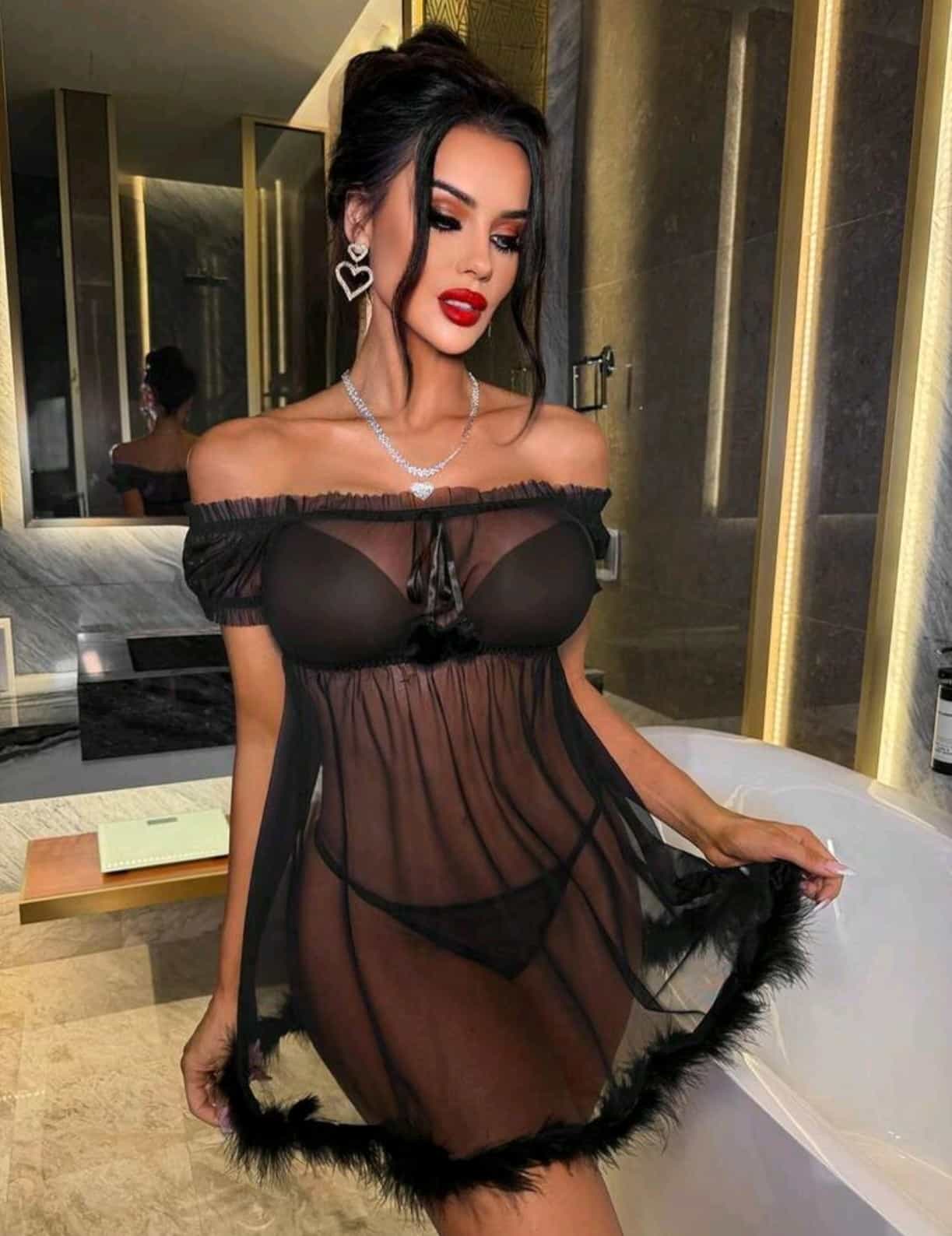 قميص نوم أسود بأكمام منفصلة