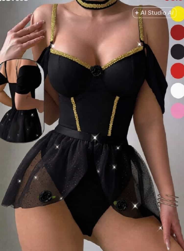 طقم لانجري أسود بتفاصيل ذهبية